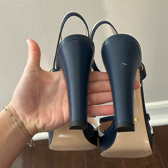 Gucci Navy Blue & White Platform Heels “Allison Two-Tone Leather Bow Platform” - Picture 6 of 6